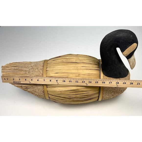 VTG Large 21" American Goose Carved Wood & Reed Decoy Rustic Home Decor Duck EUC - Picture 8 of 9